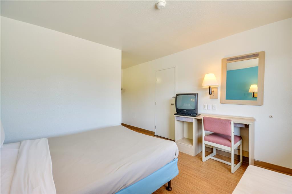 Rodeway Inn Тіллменс-Корнер Номер фото
